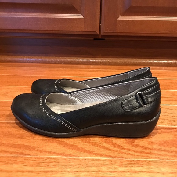 memory foam dress shoes